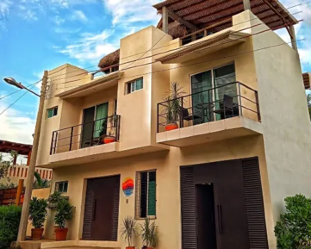 Carri Surf Studio Hotels in San Pedro Mixtepec