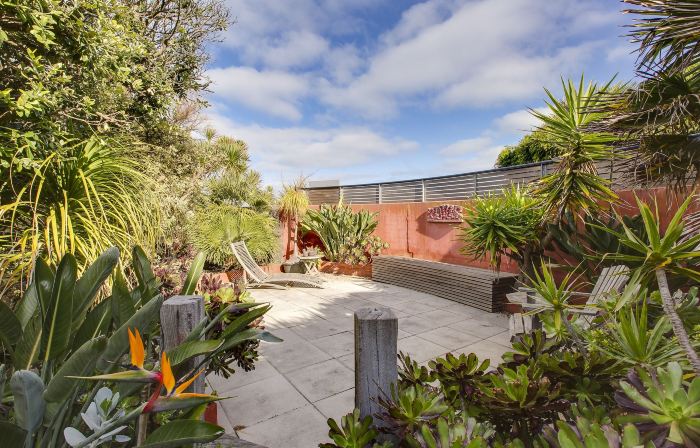Smith Beach Getaways Beachwood Garden Studio