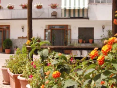 Rabbit Hotels in Agerola