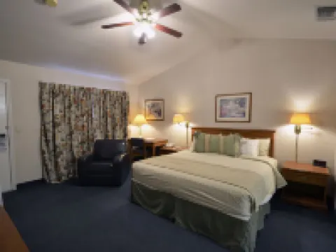 Garden Inn and Suites Fresno Hotels in Fresno