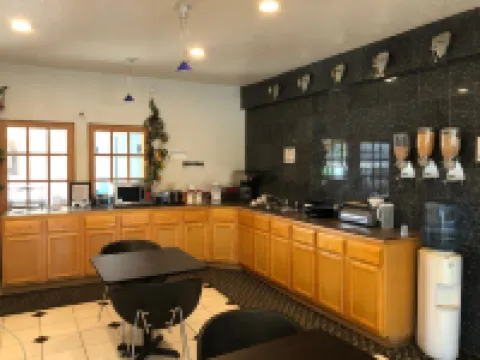 キャピタル イン コーディールのホテル