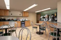 Super 8 by Wyndham Coeur d'Alene Hotels in Hayden Lake