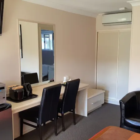 Centrepoint Midcity Motor Inn