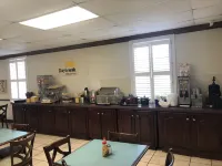 Days Inn by Wyndham Natchez - breakfast