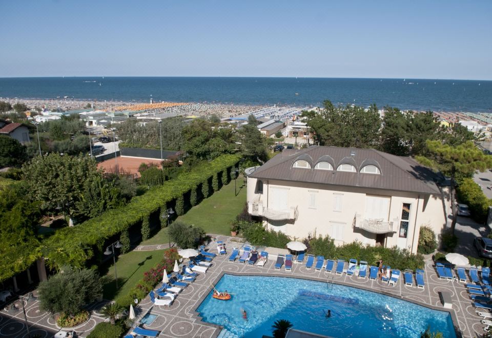 hotel overview picture