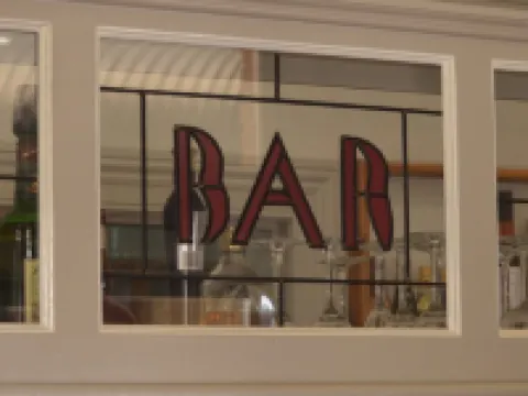 十美元鎮酒店 馬奇酒店