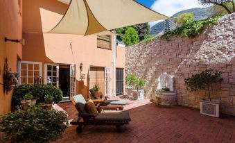 Whale View Manor & Spa