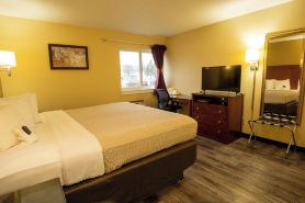 Coratel Inn & Suites by Jasper River Falls