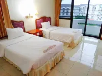 Kresident Hotel Hotels near Naresuan University