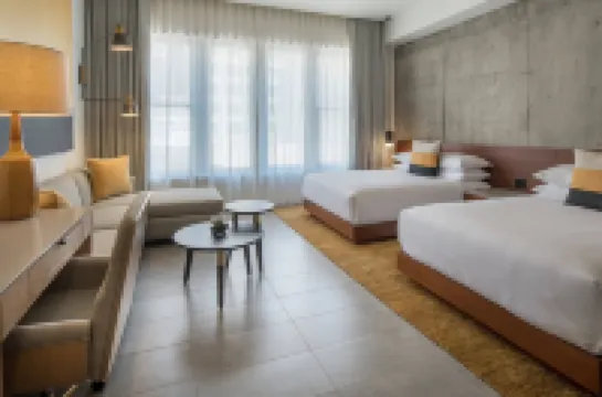 Hi-Lo Hotel, Autograph Collection