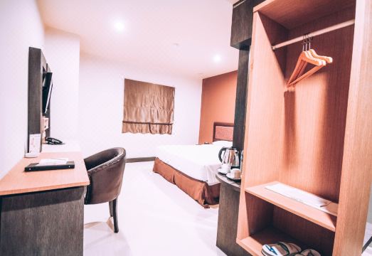 Oliver Hotel Danok Over view