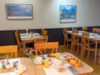 Boulevard Hotel Altstadt Schwerin - breakfast