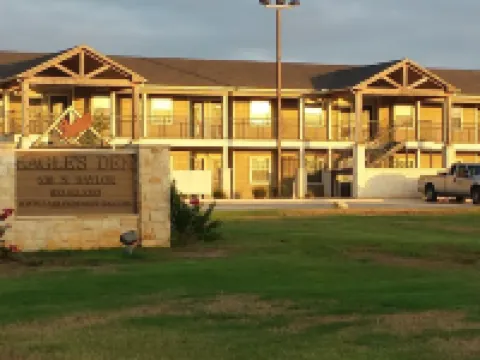 Eagle's Den Suites Cotulla a Travelodge by Wyndham Hotels in Cotulla