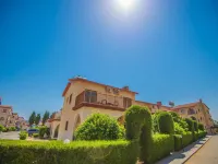 Windmills Hotel Apartments Hotels in Pernera
