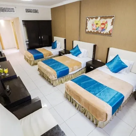 Crystal Plaza Hotel Отели рядом с достопримечательностью «Centeral Souq»