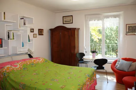 GoVienna - Charming Studio Отели в г. Клостернойбург