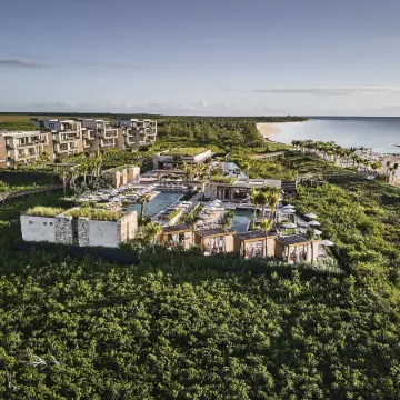 Etéreo, Auberge Collection