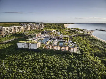 Etéreo, Auberge Collection