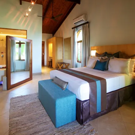 Coco de Mer Hotel and Black Parrot Suites