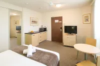 Caloundra Central Apartment Hotel Official Hotels in Birtinya