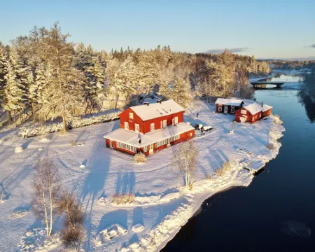 圖什比郊外小屋 圖什比酒店