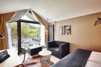 Hotel Zugbrücke Grenzau Gmbh