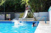 Opal Hot Springs & Holiday Park - piscina