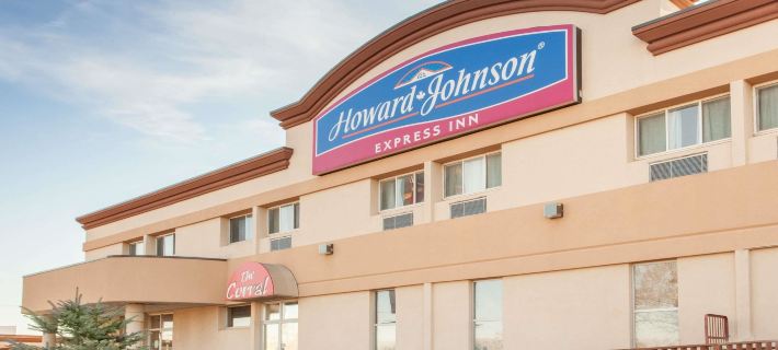 Howard Johnson by Wyndham Winnipeg West Hotels in Winnipeg