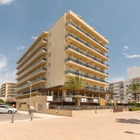 Hotel Monterrey Roses by Pierre & Vacances