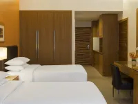 Four Points by Sheraton Bur Dubai Hotels near Titanic