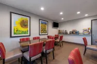 Comfort Inn & Suites Hays I-70 - Aamiainen