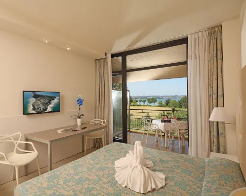 Hotel Holiday Hotels in Sirmione
