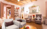Primavera Hostel