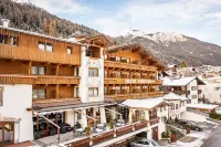 Sporthotel Cristall Hotels in Gemeinde Telfes im Stubai