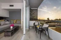 Solar Apartments by Amara Living Hotel a Nea Kidonia
