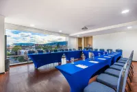 One Sixteen Hotel - Spa
