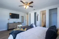 Sleeps 6 Hot Tub Fenced Yard Cozy Chic Các khách sạn ở Citrus Park