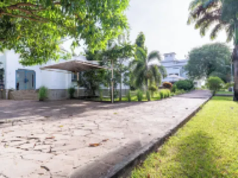 Queens Chateau Boutique Villa Hotels in Galu