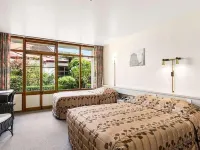 The Angus Hotel Hotels in Lower Hutt