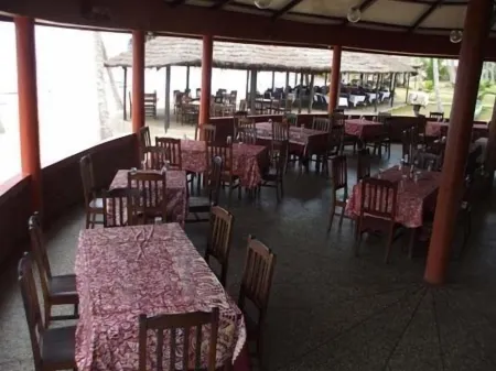 Coconut Grove Beach Resort Отели рядом с достопримечательностью «Сан-Жоржи-да-Мина»