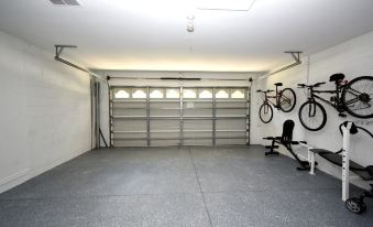 Greater Groves - 5 Bedrooms House w/Pool-5202GG Home by RedAwning