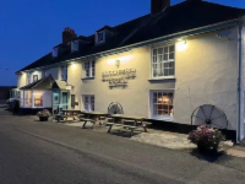 The Edgcumbe Arms Hotels in Maker-with-Rame