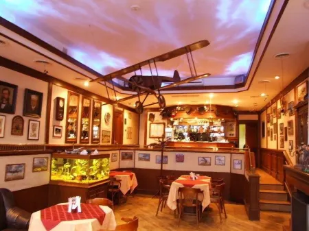 Sky High Hotel Airport 200 Meters from the Terminal