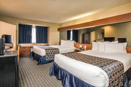 Microtel Inn & Suites by Wyndham Leesburg/Mt Dora