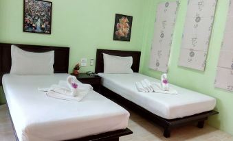Baan Suan Chong Khao Resort