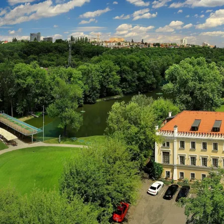 Chateau St. Havel - Wellness Hotel Отели рядом с достопримечательностью «Прага 11»