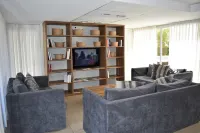 O2 Hotel Gesell - Parkplatz