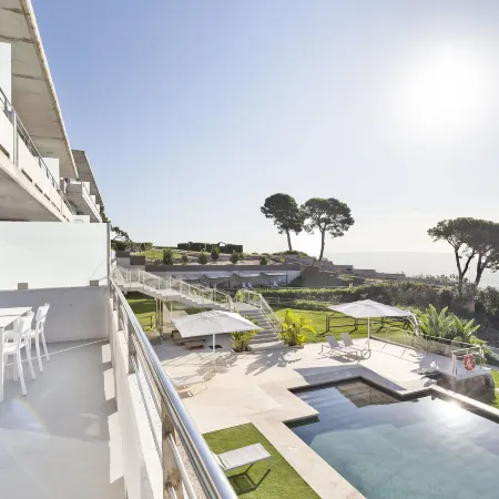 Santa Romana Apartments & Suites