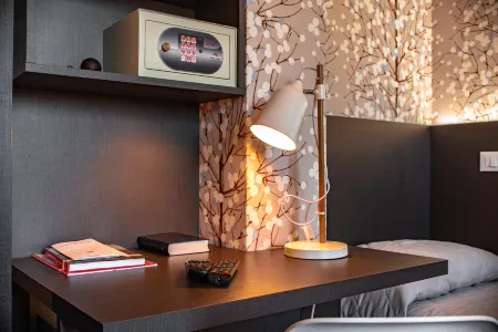 Hotel Astoria Отели рядом с достопримечательностью «Singita Miracle Beach»