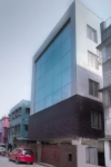 Treebo Vedanta, Metropolitan Hotels near NUJS